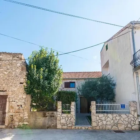 House Romanca Holiday home *